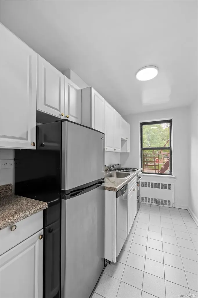 3260 Netherland Avenue Bronx NY 10463