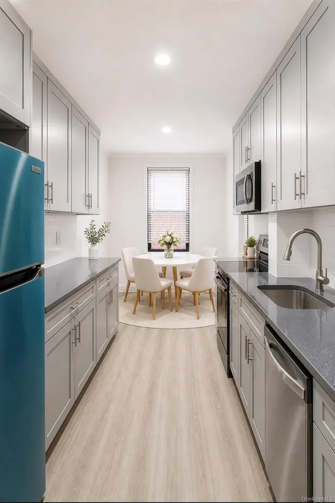 150-11 72 Road Flushing NY 11367