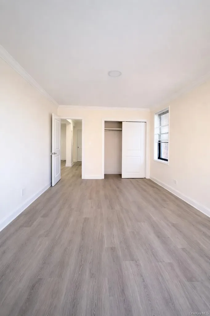 150-11 72 Road Flushing NY 11367