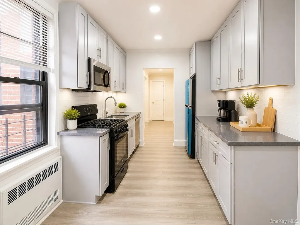 150-11 72 Road Flushing NY 11367