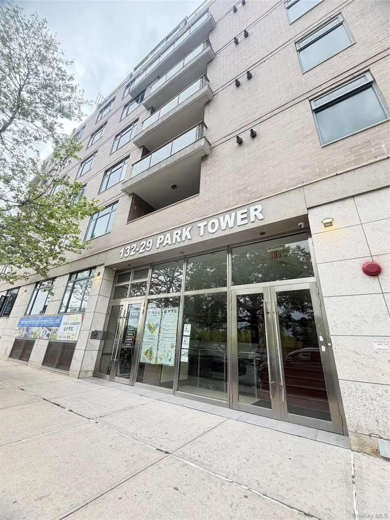 13229 Blossom Avenue Flushing NY 11355