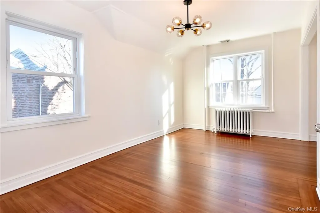 19 Longmeadow Road Yonkers NY 10704