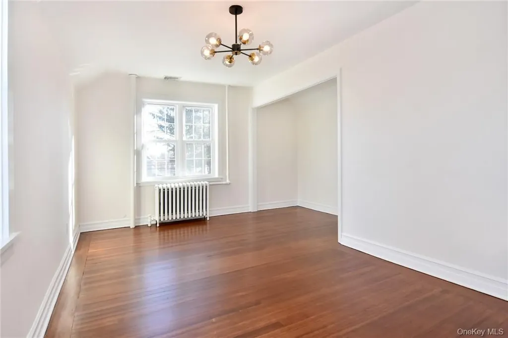 19 Longmeadow Road Yonkers NY 10704