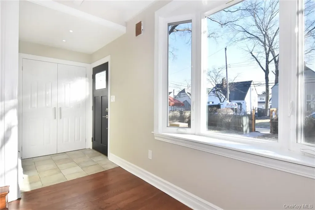 19 Longmeadow Road Yonkers NY 10704