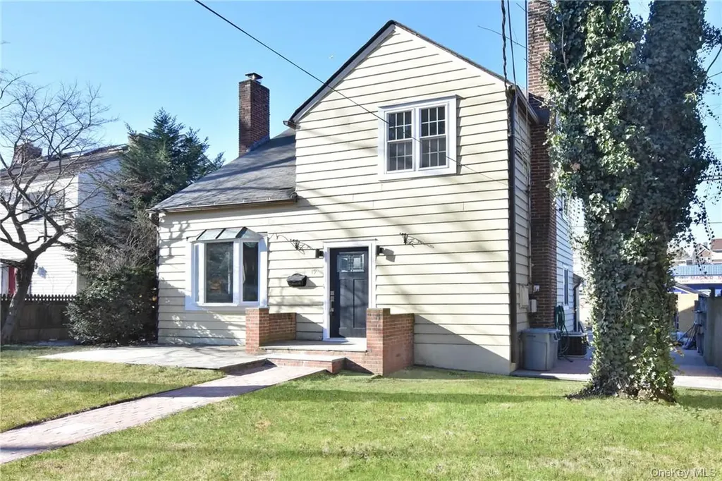 19 Longmeadow Road Yonkers NY 10704