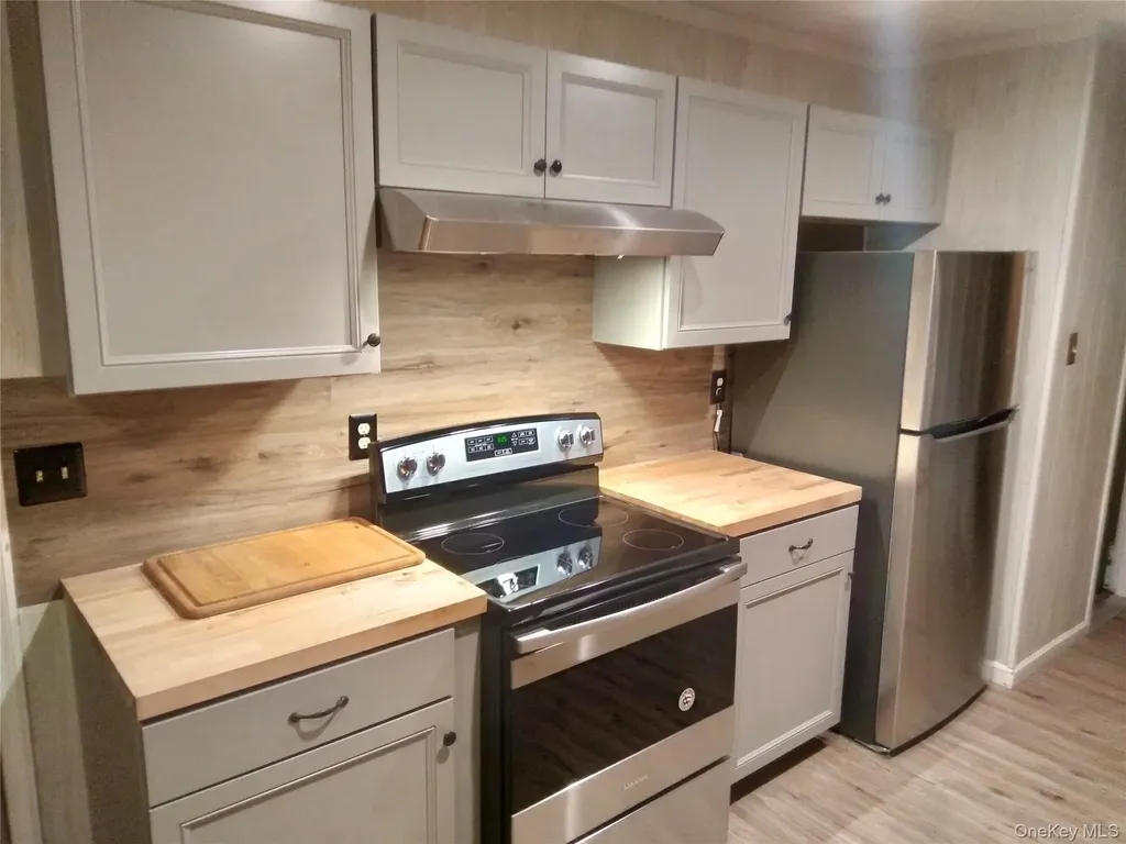 151 Sequoia Drive Coram NY 11727