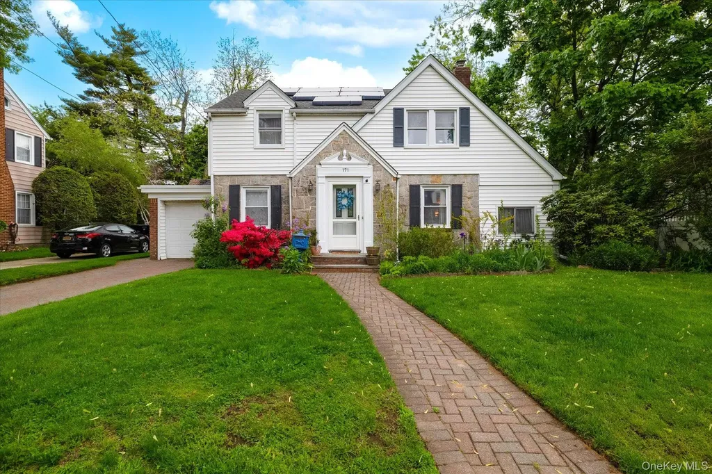 171 Park Boulevard Malverne NY 11565