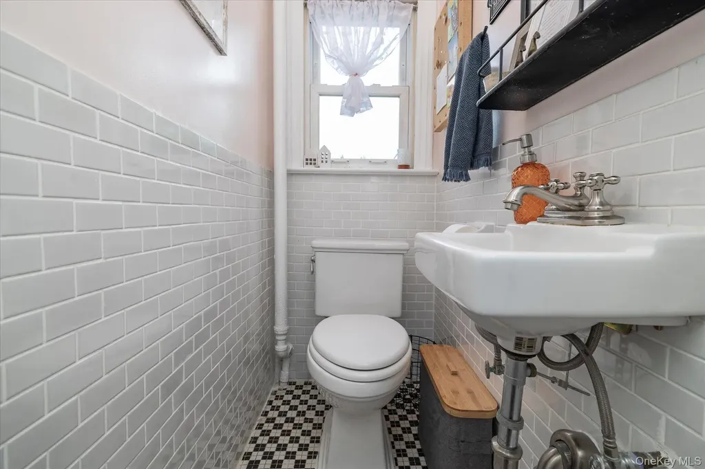 171 Park Boulevard Malverne NY 11565