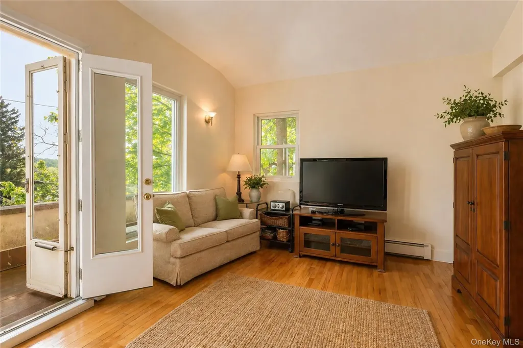 5629 Sylvan Avenue Bronx NY 10471