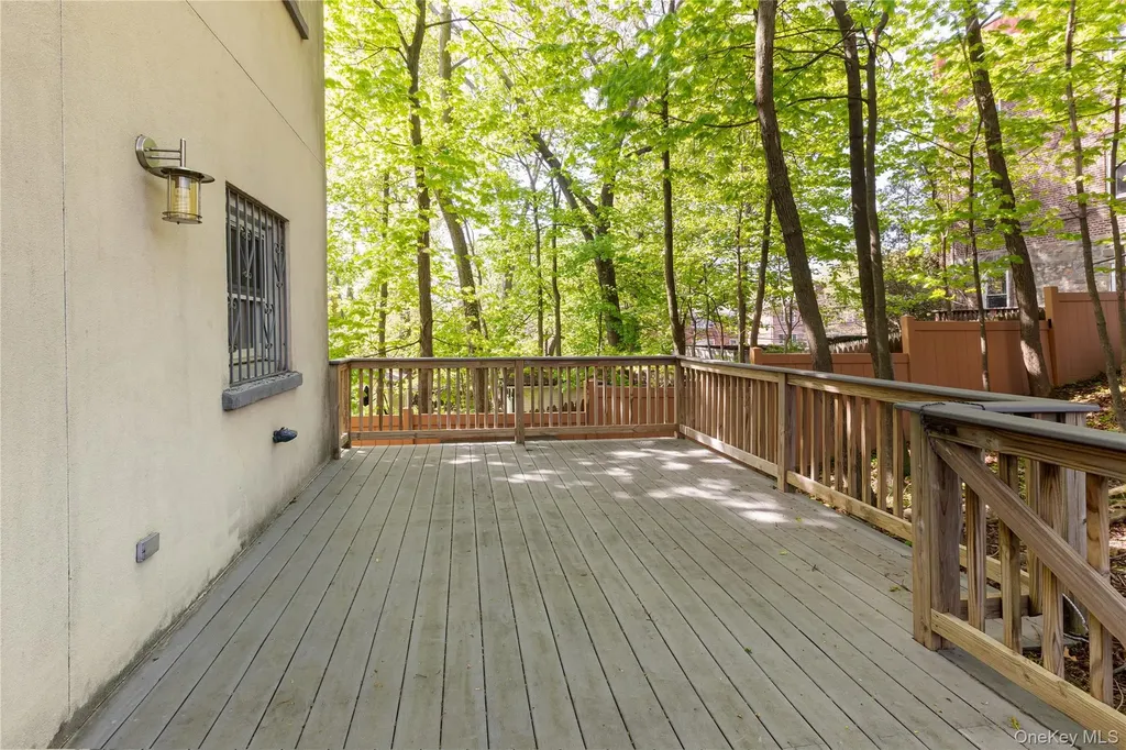 5629 Sylvan Avenue Bronx NY 10471