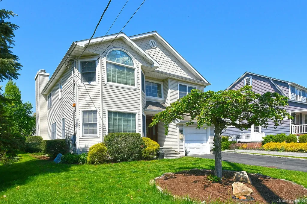 13 Sheppard Street Glen Head NY 11545