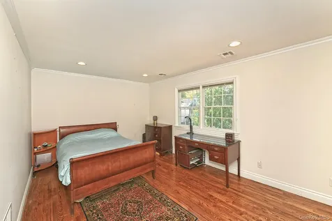13 Sheppard Street Glen Head NY 11545