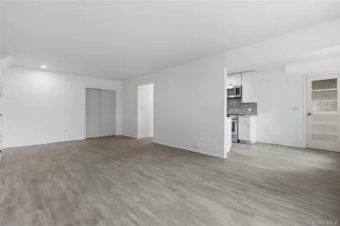 10 N James Street Peekskill NY 10566