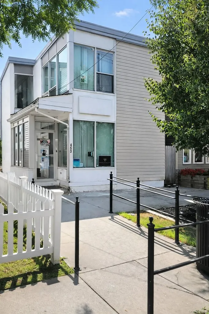 453 Broadway Monticello NY 12701
