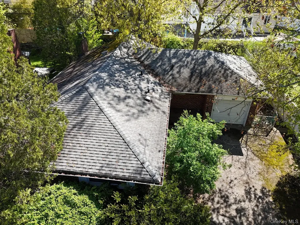 14 Central Park Road Plainview NY 11803