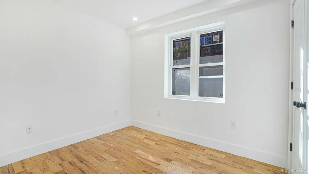 1011 E 221st Street Bronx NY 10469
