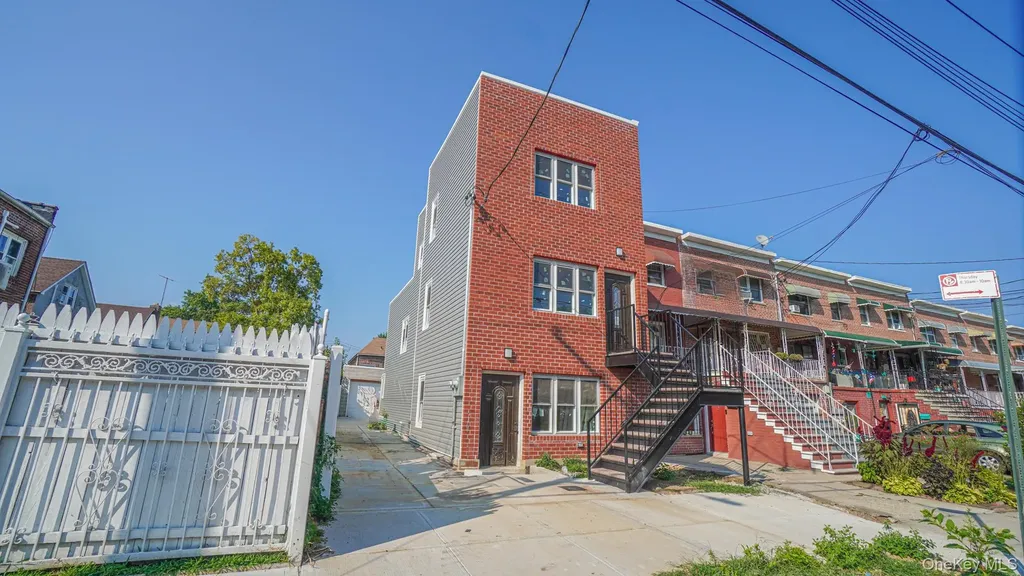 1011 E 221st Street Bronx NY 10469