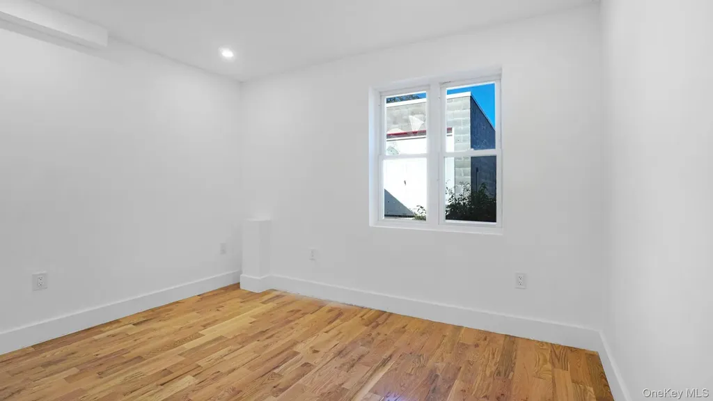 1011 E 221st Street Bronx NY 10469