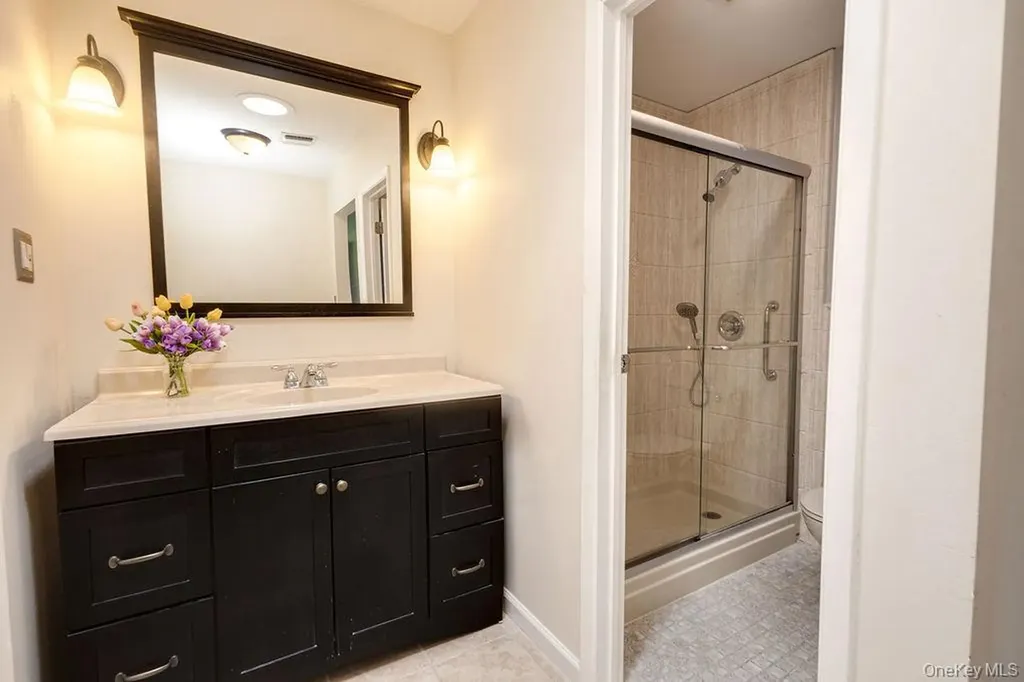 604 Cabot Court E Saint James NY 11780