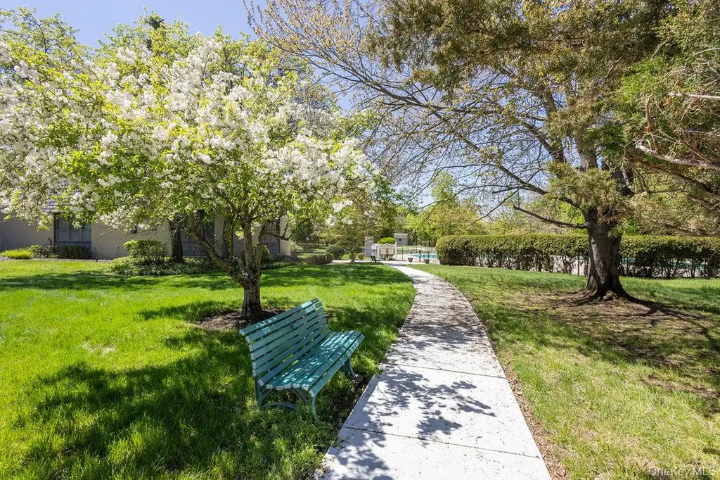 604 Cabot Court E Saint James NY 11780