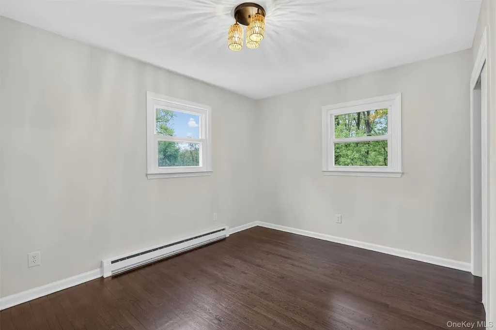 25 Kings Drive Newburgh NY 12589