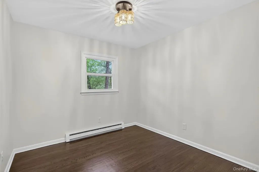 25 Kings Drive Newburgh NY 12589