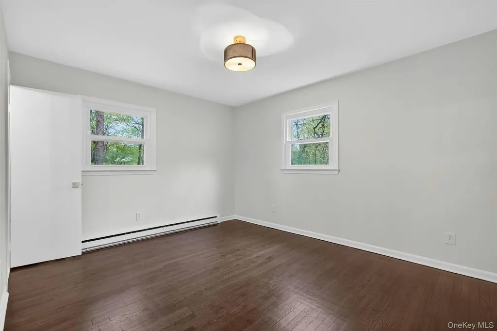 25 Kings Drive Newburgh NY 12589