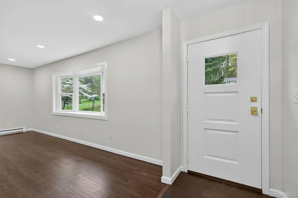 25 Kings Drive Newburgh NY 12589