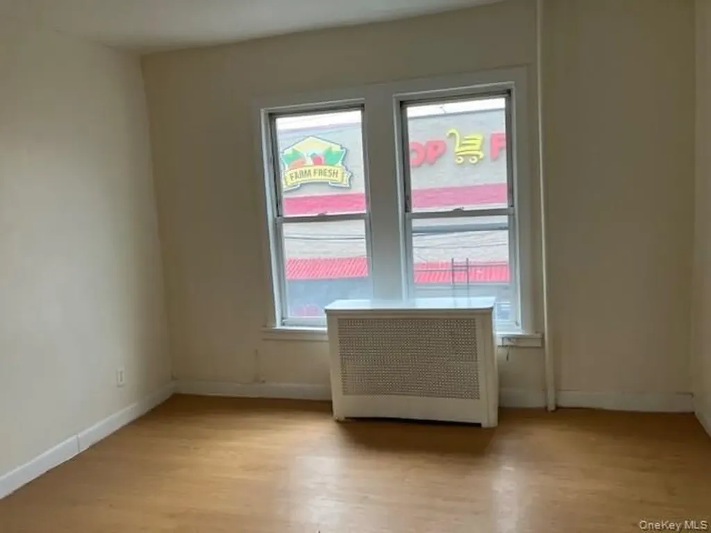 3925 White Plains Road Bronx NY 10466