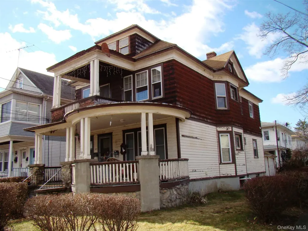 10 Worrall Avenue Poughkeepsie NY 12603