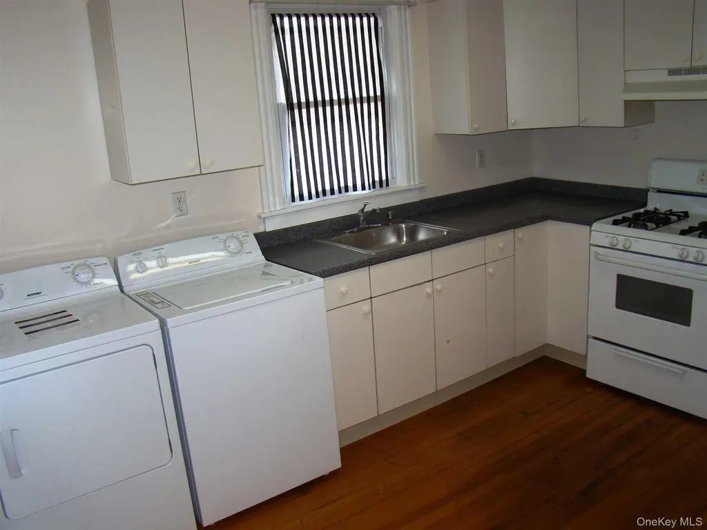 10 Worrall Avenue Poughkeepsie NY 12603