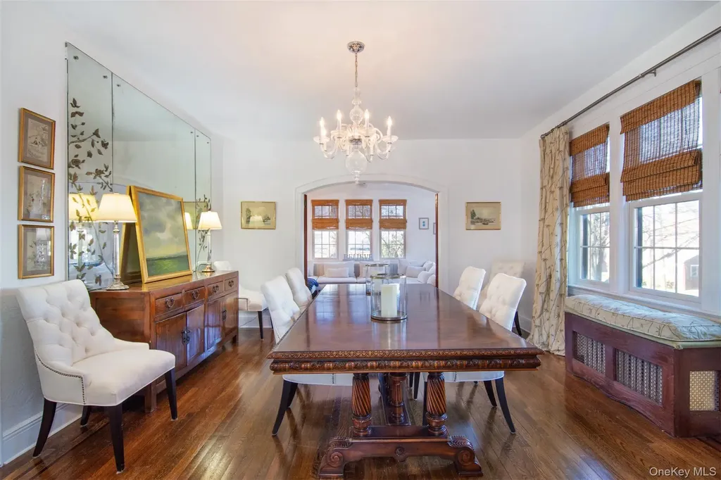 233 Kneeland Avenue Yonkers NY 10705