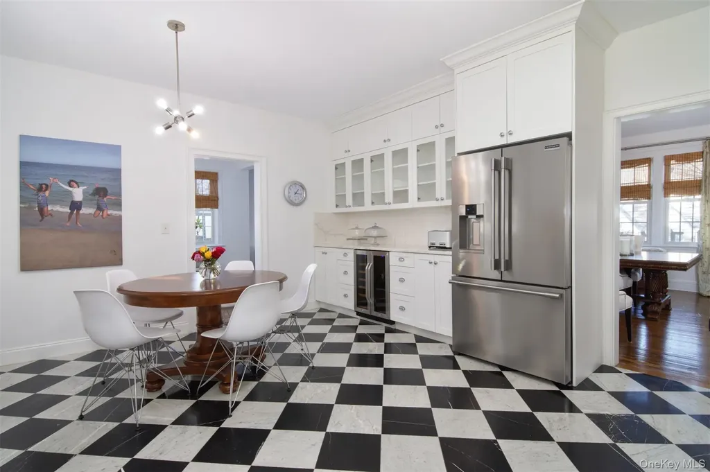 233 Kneeland Avenue Yonkers NY 10705