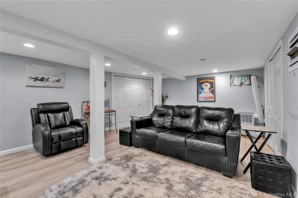 275 New Hyde Park Road Garden City NY 11530