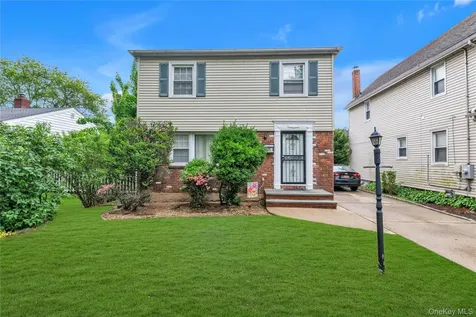 275 New Hyde Park Road Garden City NY 11530