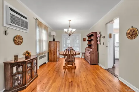 275 New Hyde Park Road Garden City NY 11530