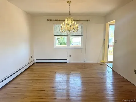 27 Skyview Lane New Rochelle NY 10804