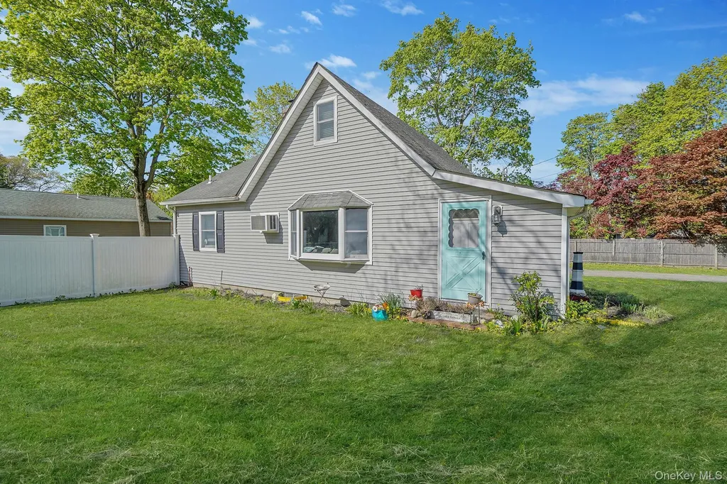 38 Nymph Road Rocky Point NY 11778