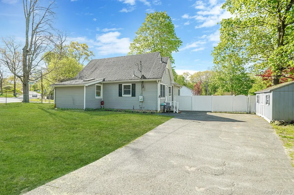 38 Nymph Road Rocky Point NY 11778