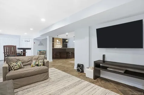 882 Kipling Drive Yorktown Heights NY 10598