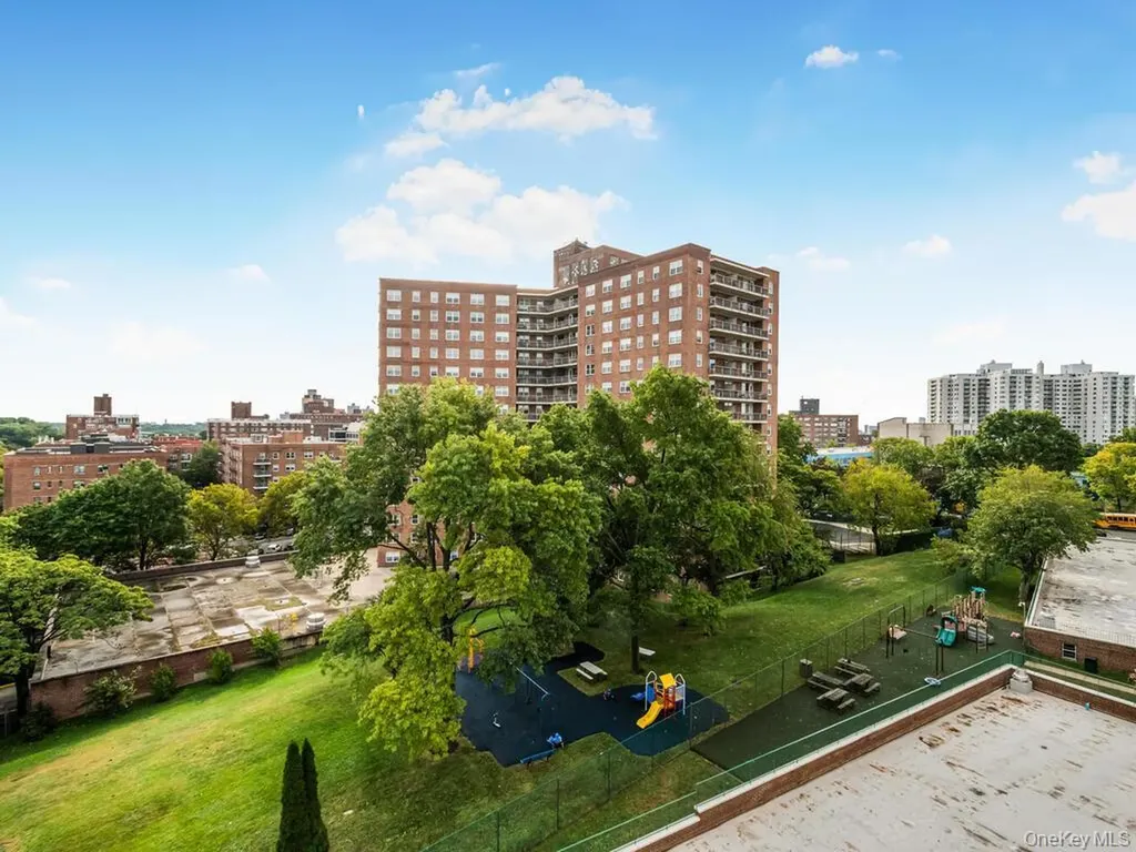 3850 Hudson Manor Terrace Bronx NY 10463