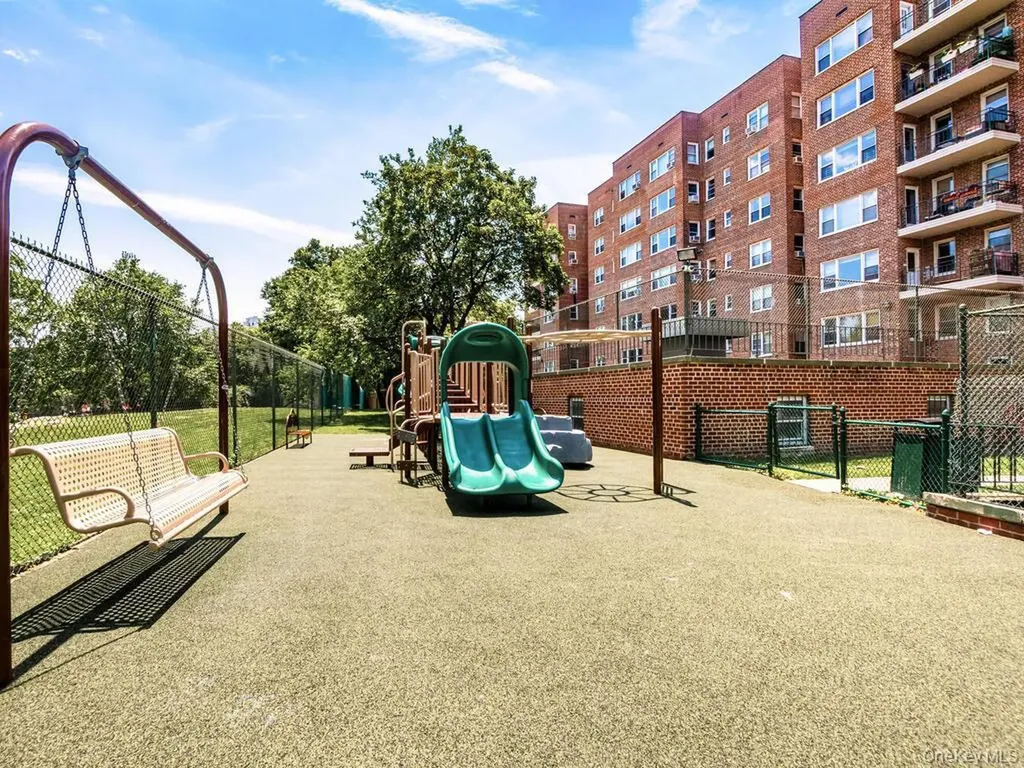 3850 Hudson Manor Terrace Bronx NY 10463