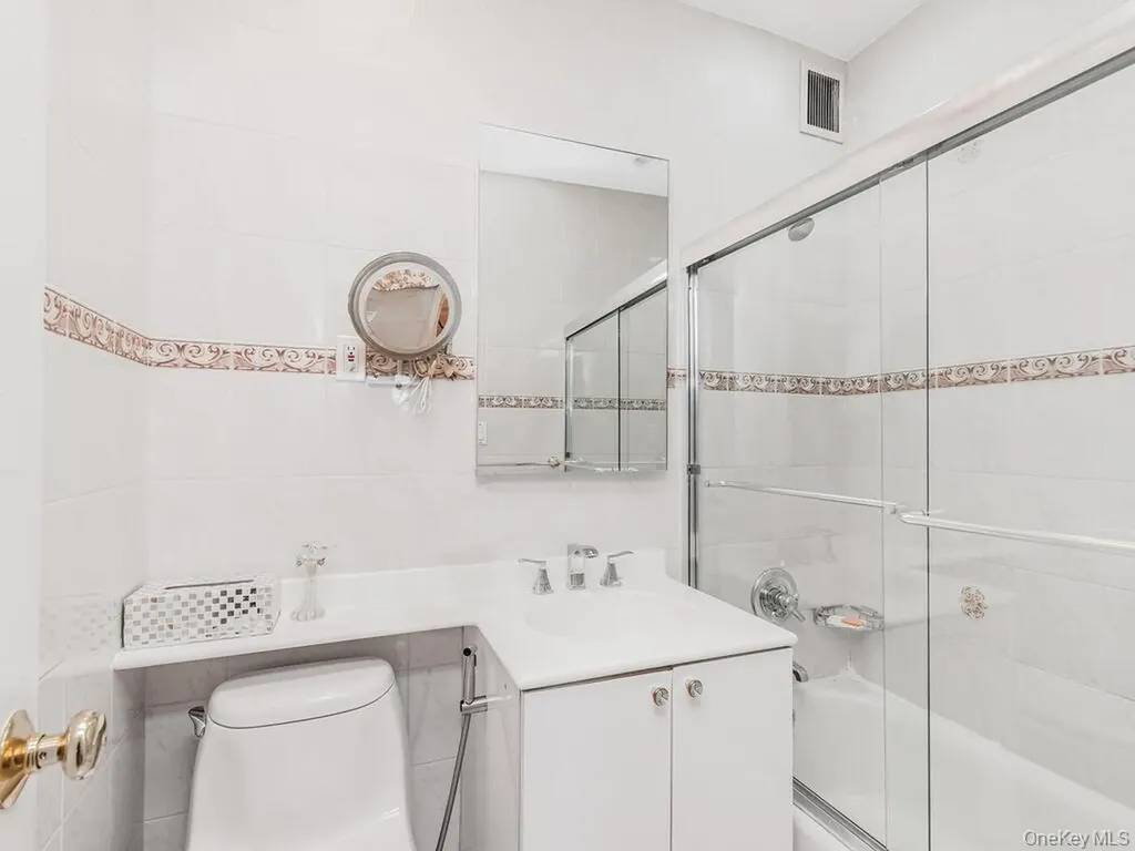 3850 Hudson Manor Terrace Bronx NY 10463