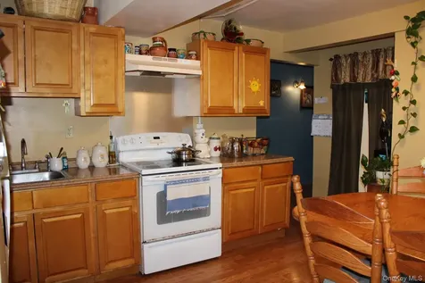 12 S Parsonage Street Rhinebeck NY 12572