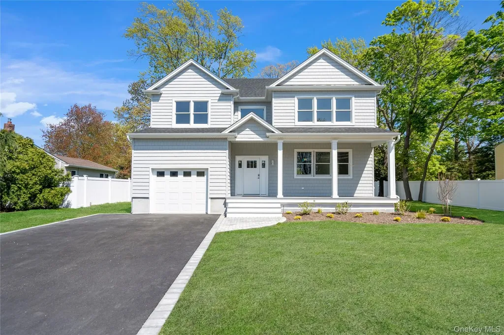 969 Manor Lane Bay Shore NY 11706