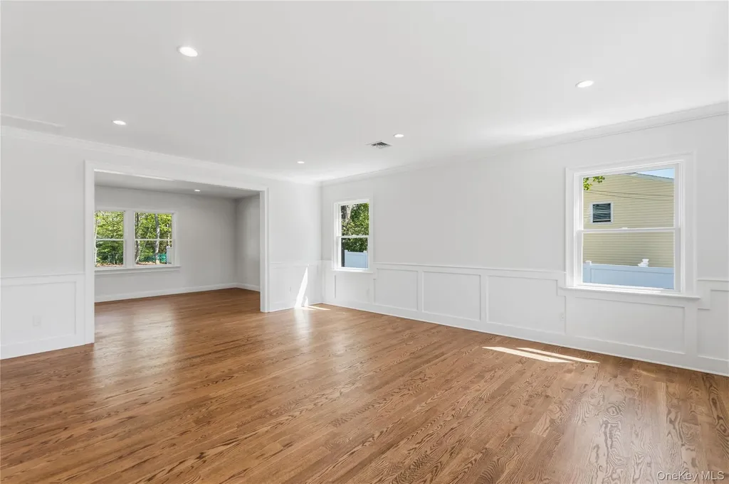 969 Manor Lane Bay Shore NY 11706