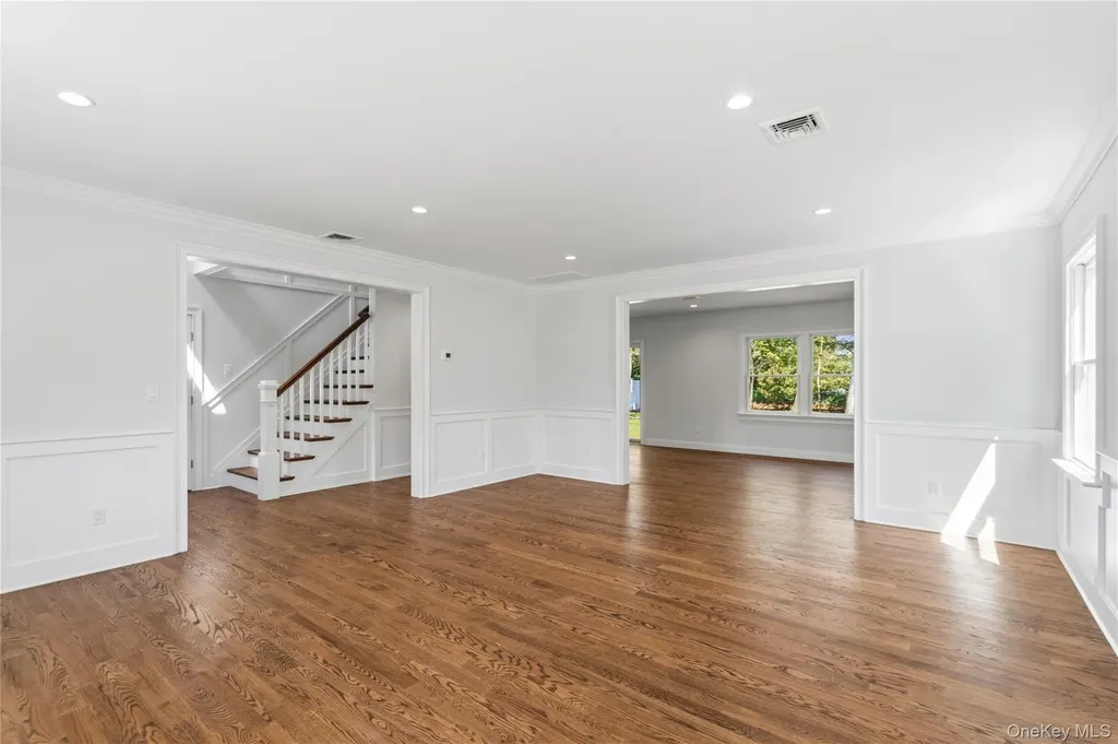 969 Manor Lane Bay Shore NY 11706