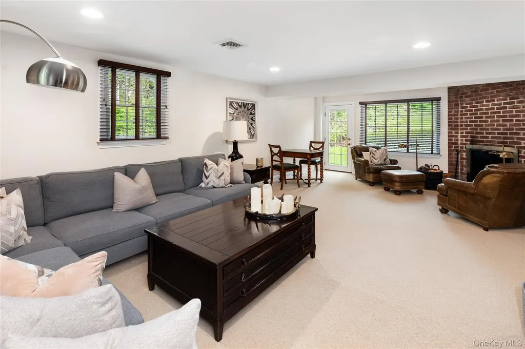 8 Evergreen Row Armonk NY 10504