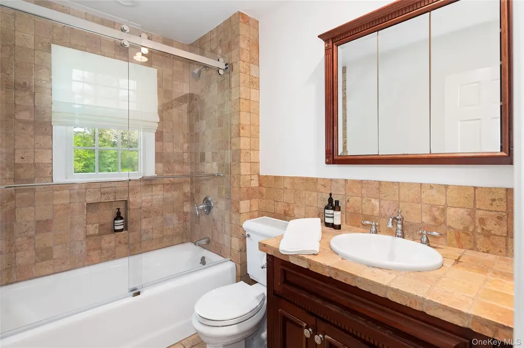 8 Evergreen Row Armonk NY 10504