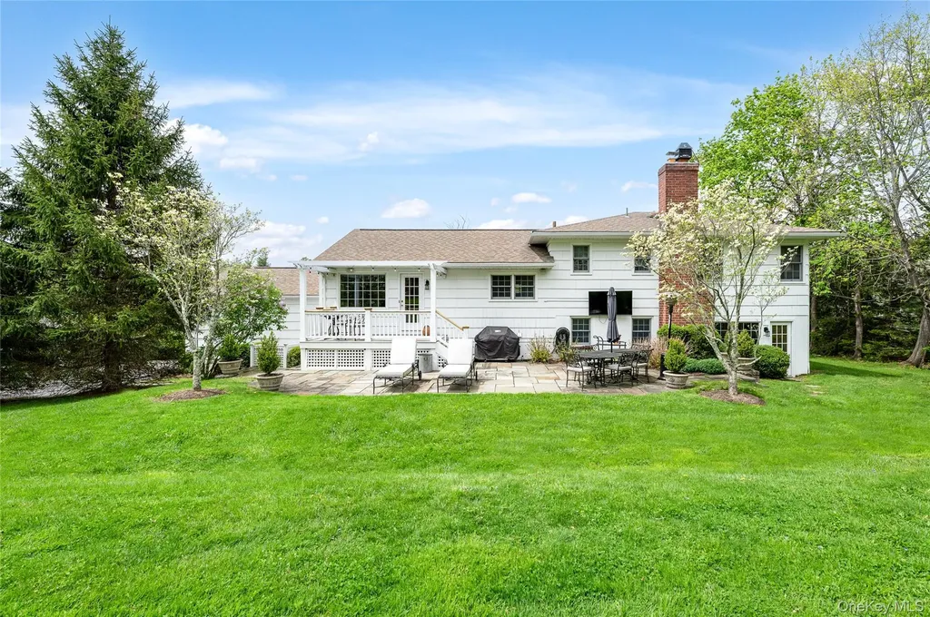 8 Evergreen Row Armonk NY 10504
